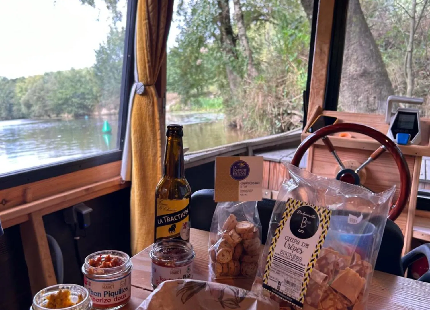 Botel Patouillet Bateau Naviguant Hotel Saint-Vincent-sur-Oust